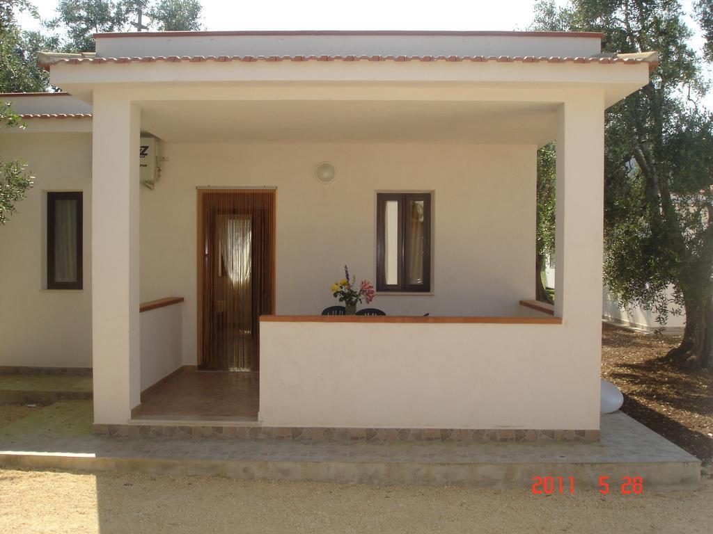 Hotel Funno Delle Noci Peschici Habitación foto